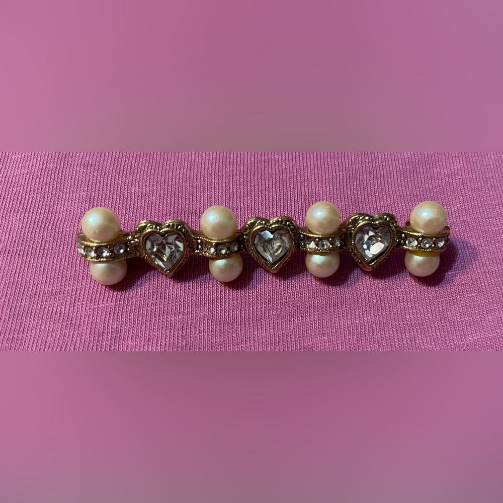 Vintage 1928 Faux Pearl w/ Rhinestone Hearts Bar Pin Brooch Gorgeous Gold Tone